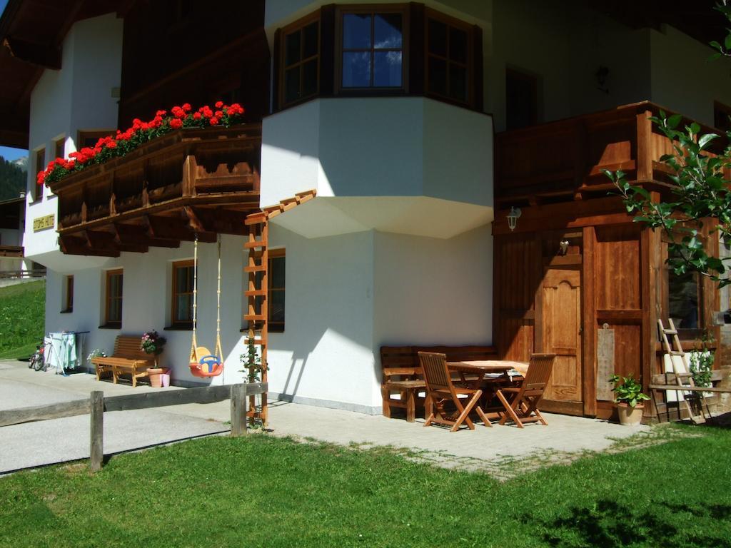 Appartement O. Tom's Hütte Neustift im Stubaital Habitación foto